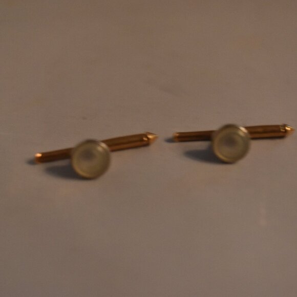 Pair of Vintage 14K Yellow Gold Shirt Studs with Mother of Pearl - Picture 5 of 9